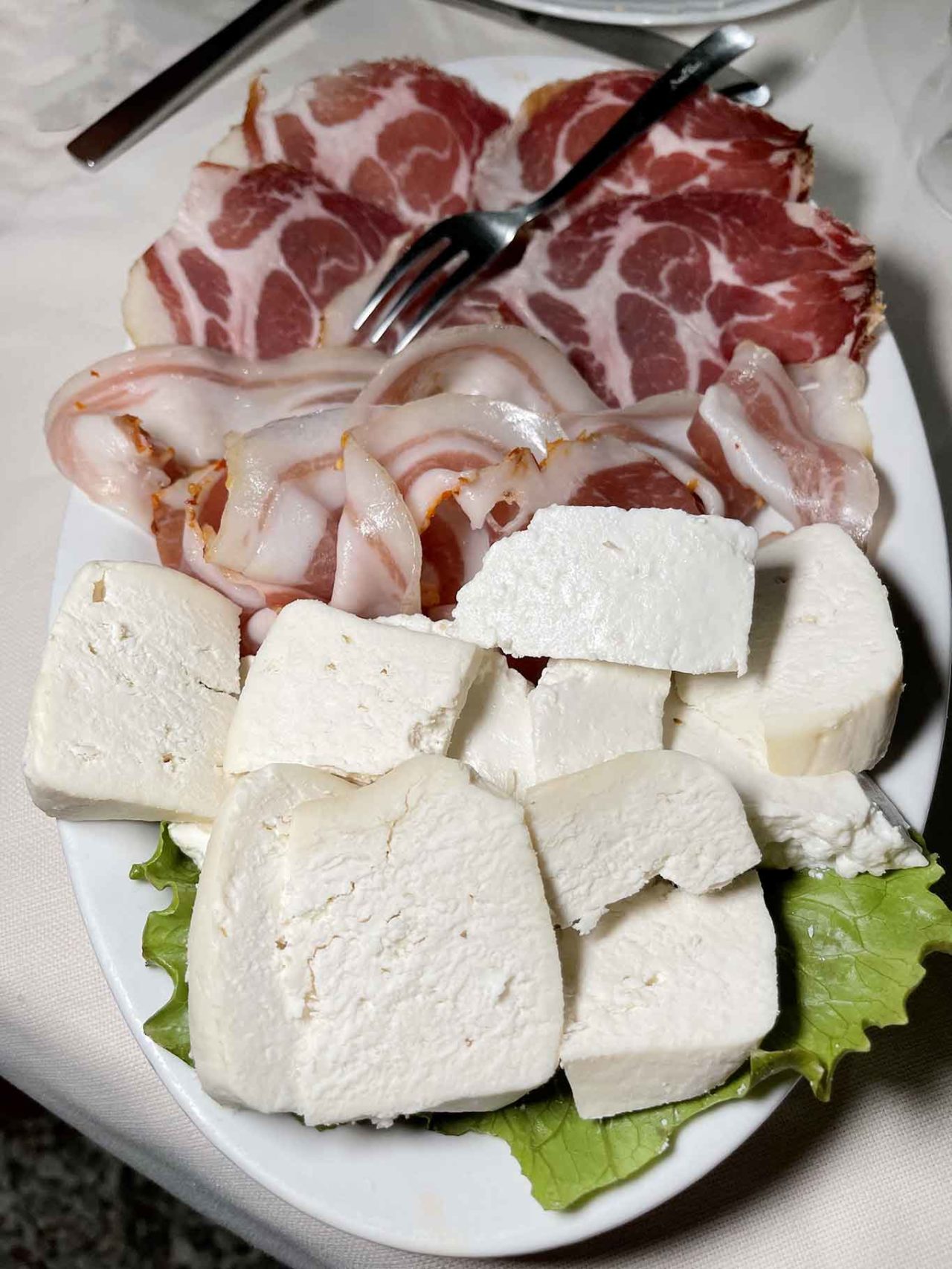 formaggio di capra e capocollo