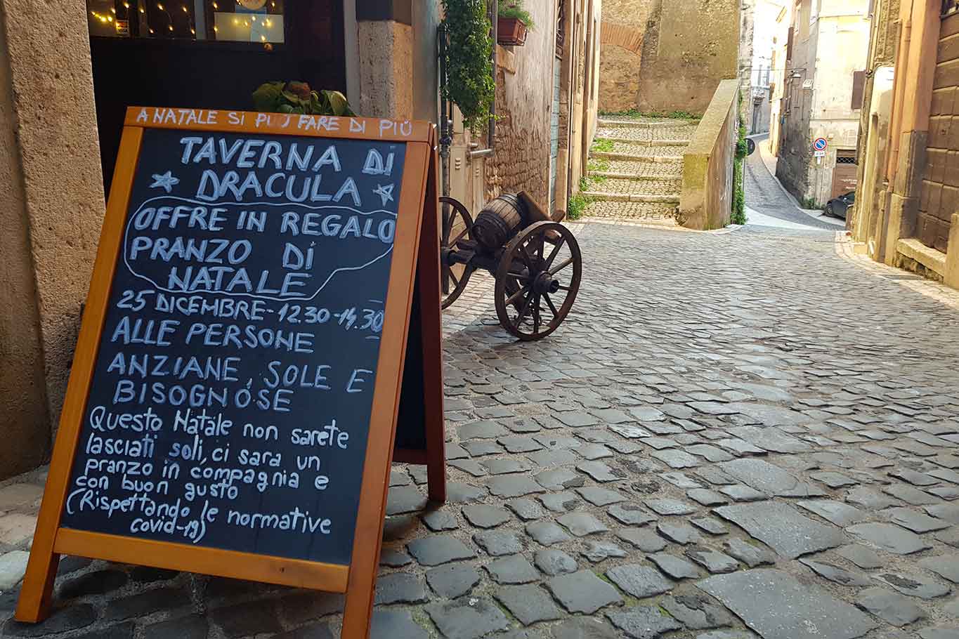 Taverna di Dracula: a Tivoli c&#8217;è il pranzo di Natale più buono di quest&#8217;anno