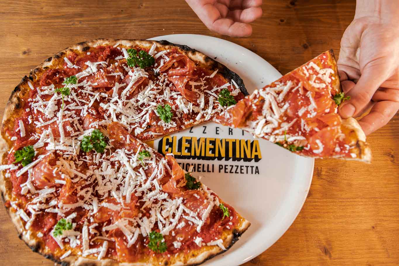 Pizzeria Clementina a Fiumicino, recensione delle pizze di Luca Pezzetta