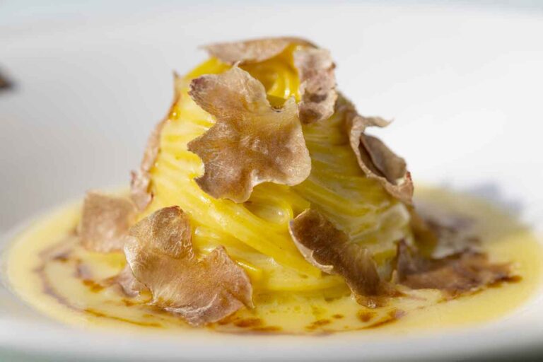 Tagliolini al tartufo bianco: la ricetta di un primo piatto importante