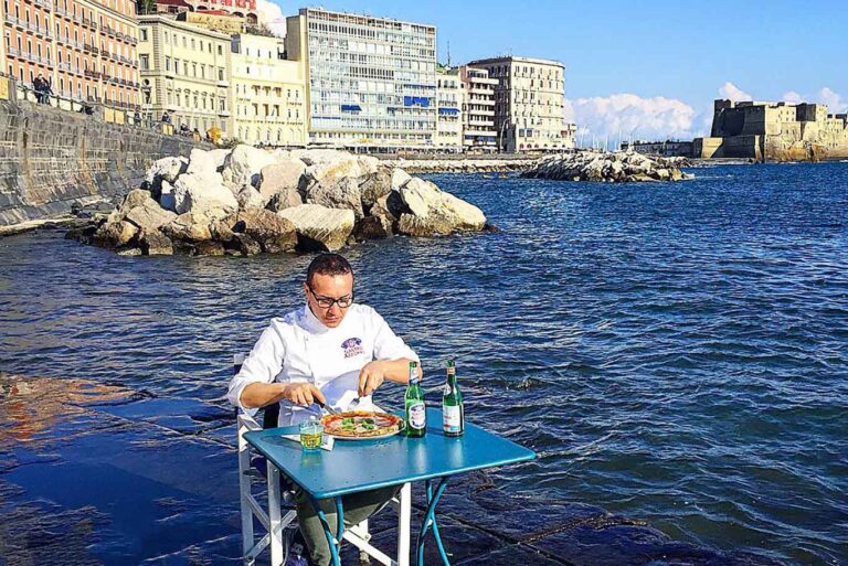 Gino Sorbillo apre la pizzeria Pizza Gourmand sul Lungomare a Napoli