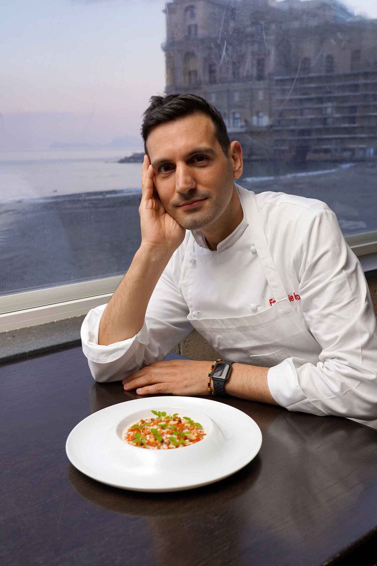 Emanuele Petrosino alla festa della pasta di Palazzo Petrucci a Napoli