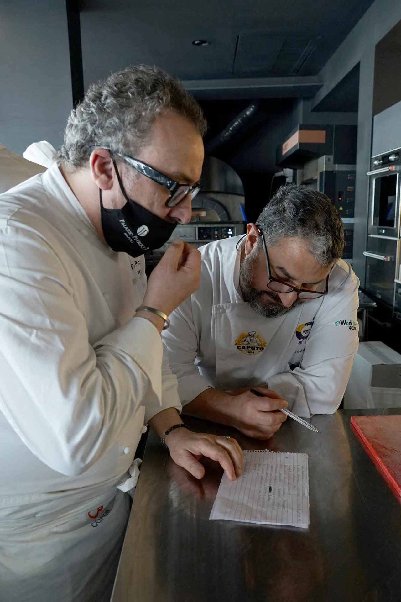 Lino Scarallo e Michele Leo alla festa della pasta di Palazzo Petrucci a Napoli