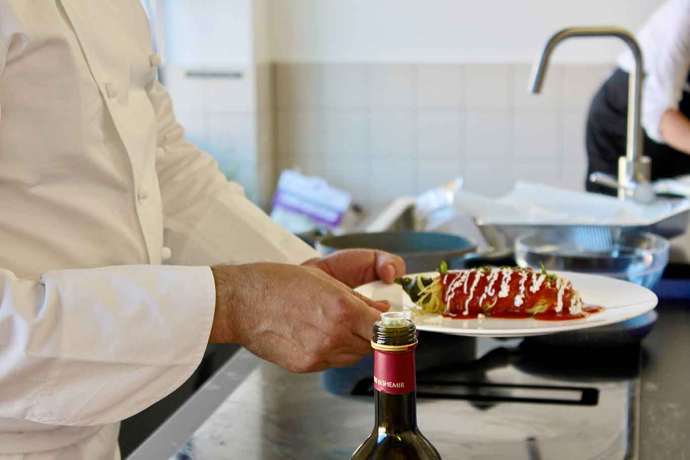 La pasta alla Norma di Pino Cuttaia con i capelli d&#8217;angelo