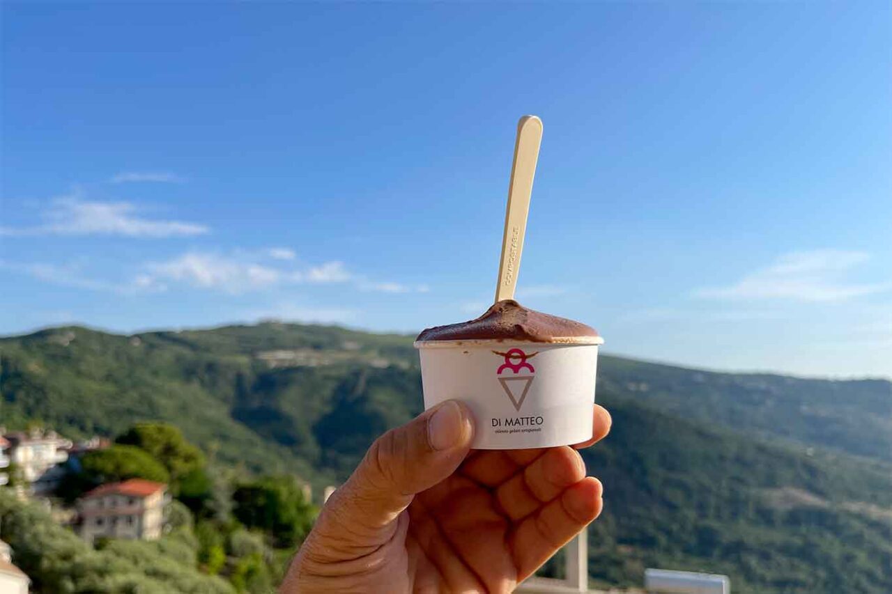 Il Re del Gelato a Torchiara in Cilento: cioccolato 100% Madagascar