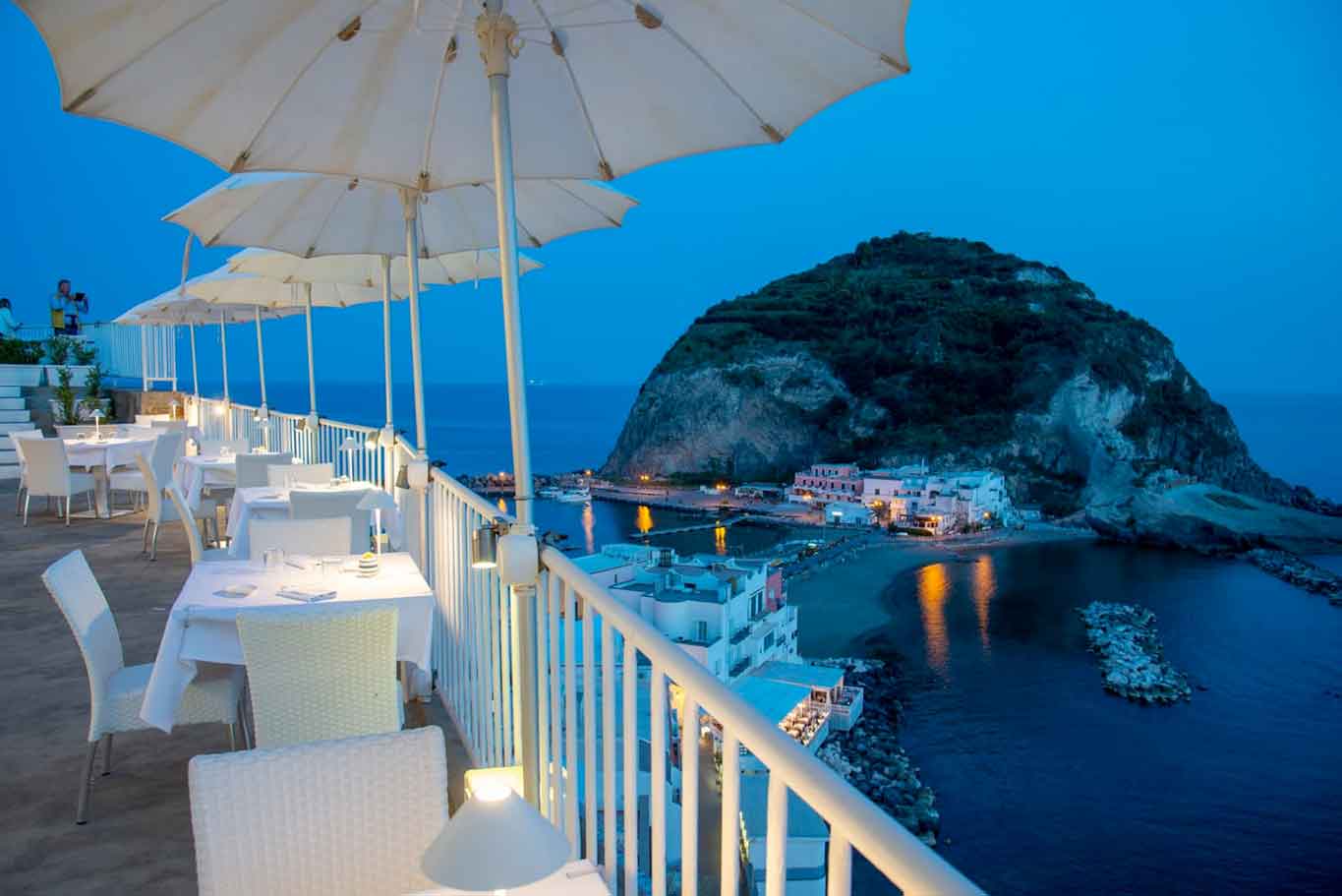 Villa Sirena, il ristorante a Ischia ti conquista anche per panorama e prezzo