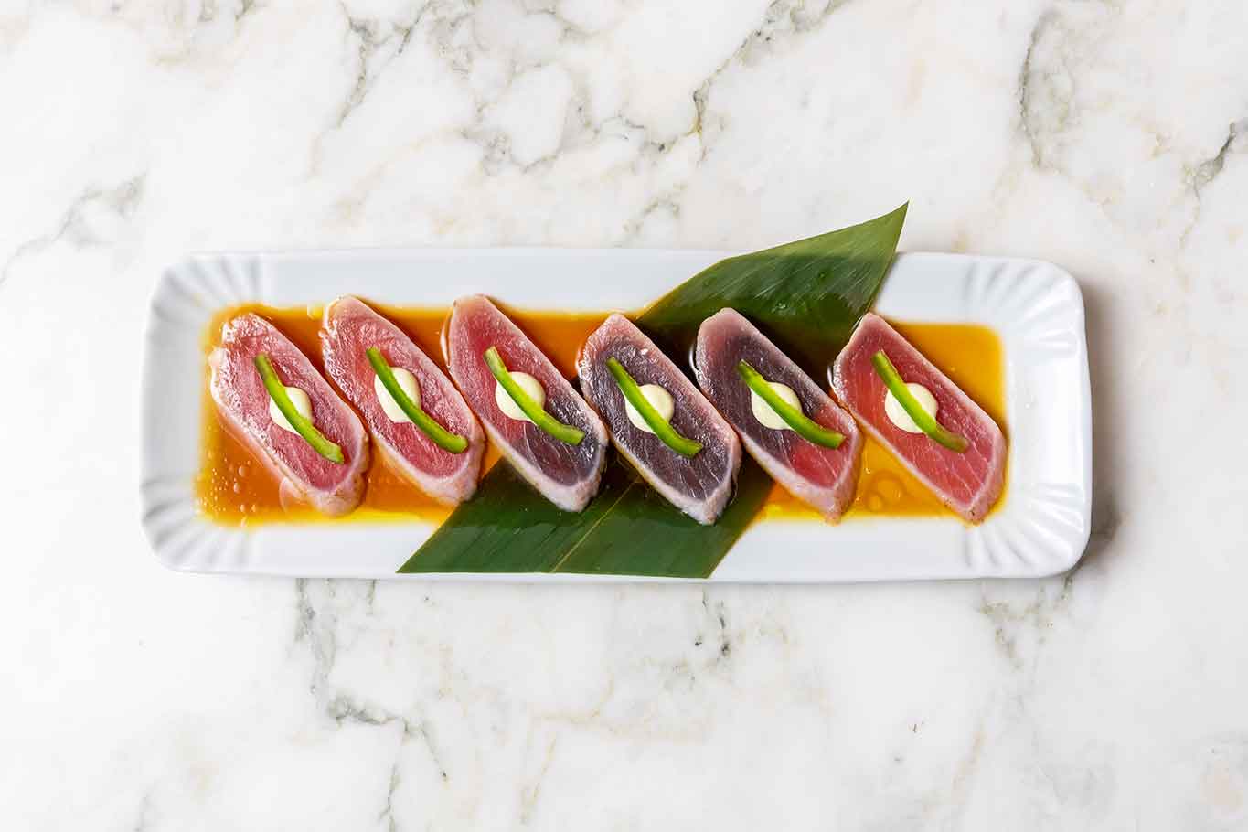 Tataki di tonno rosso, la ricetta con salsa ponzu agli agrumi