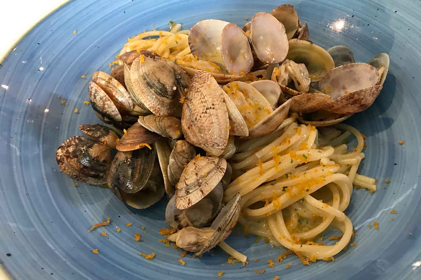 Spaghetti alle vongole: i migliori 10 d’Italia ora che costano il 50% in più