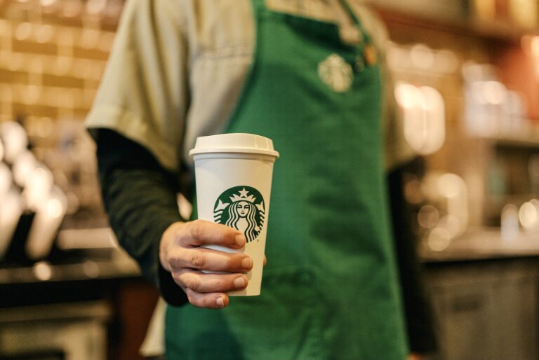 Starbucks apre a Firenze: frappuccino a Santa Maria Novella