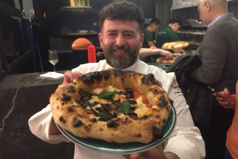 Recensione negativa per Vincenzo Capuano, re dei pizzaioli napoletani