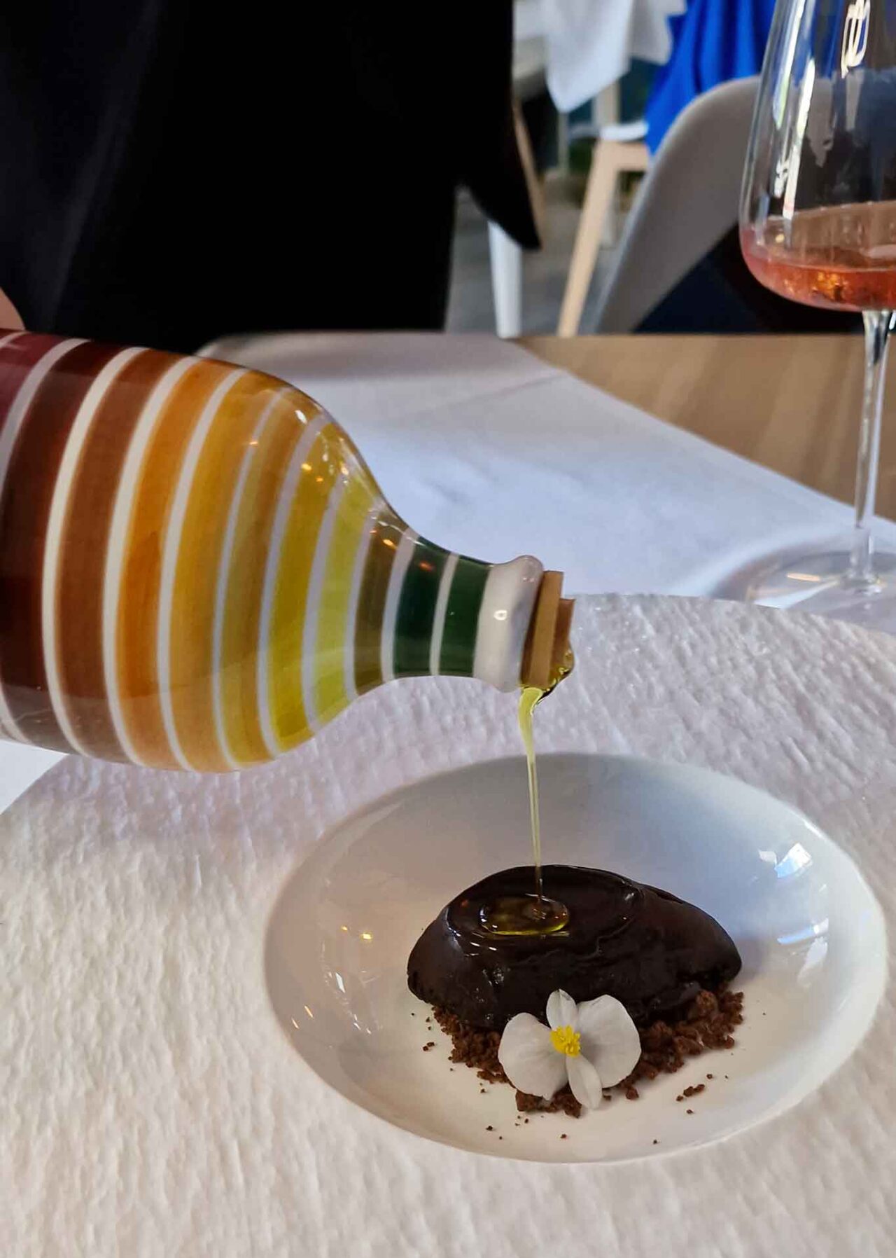 ristorante Il Sorpasso a Castiglioncello predessert con olio