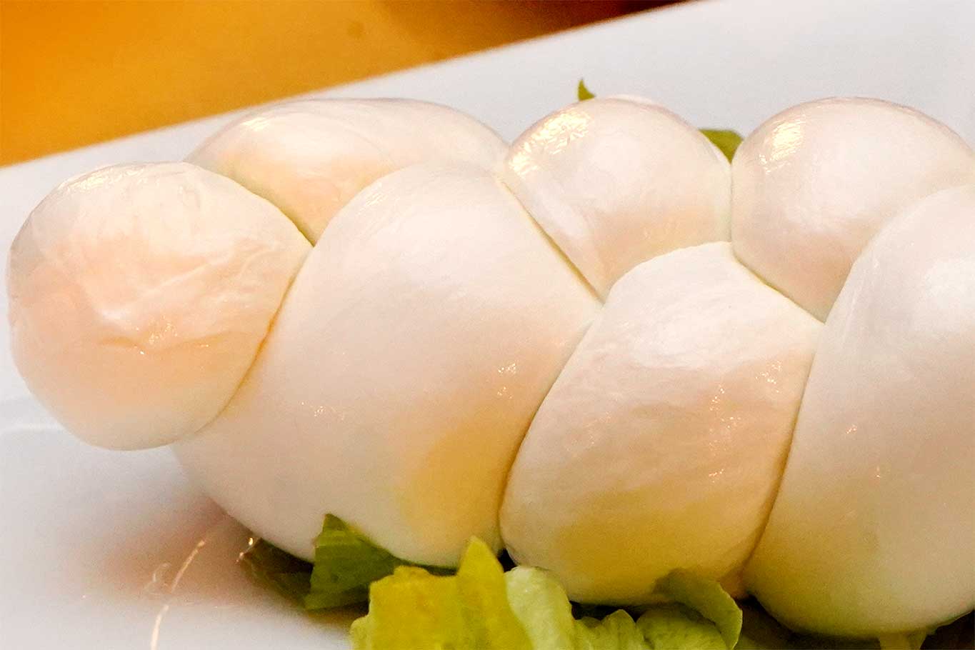 I caseifici dove comprare la migliore mozzarella di bufala