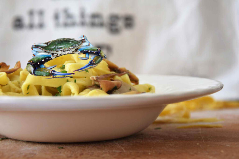 Cose che non vorremmo vedere mai: funghi porcini con granchi blu