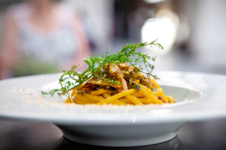 Buatta a Torino, i prezzi della trattoria popolana al Mercato Centrale