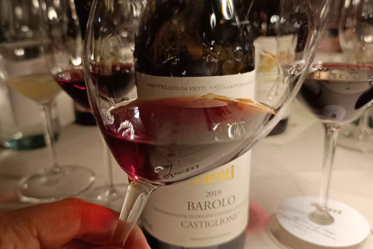 Barolo Castiglione cantina Vietti