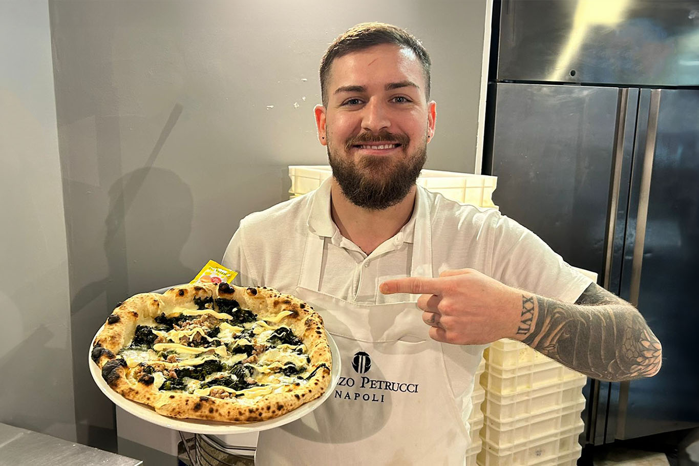 Maionese sulla pizza salsiccia e friarielli: Davide Ruotolo provoca