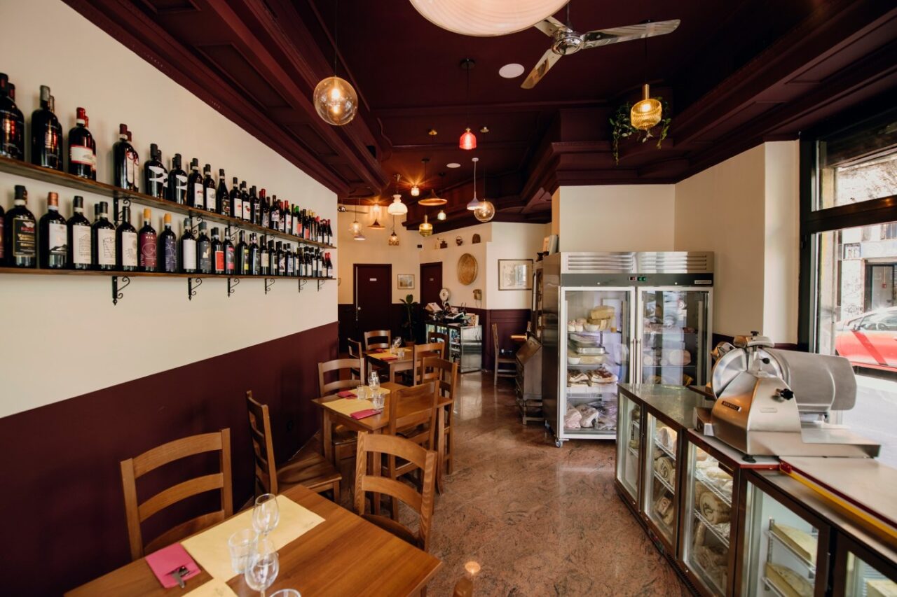 trattoria sincera milano  ingresso