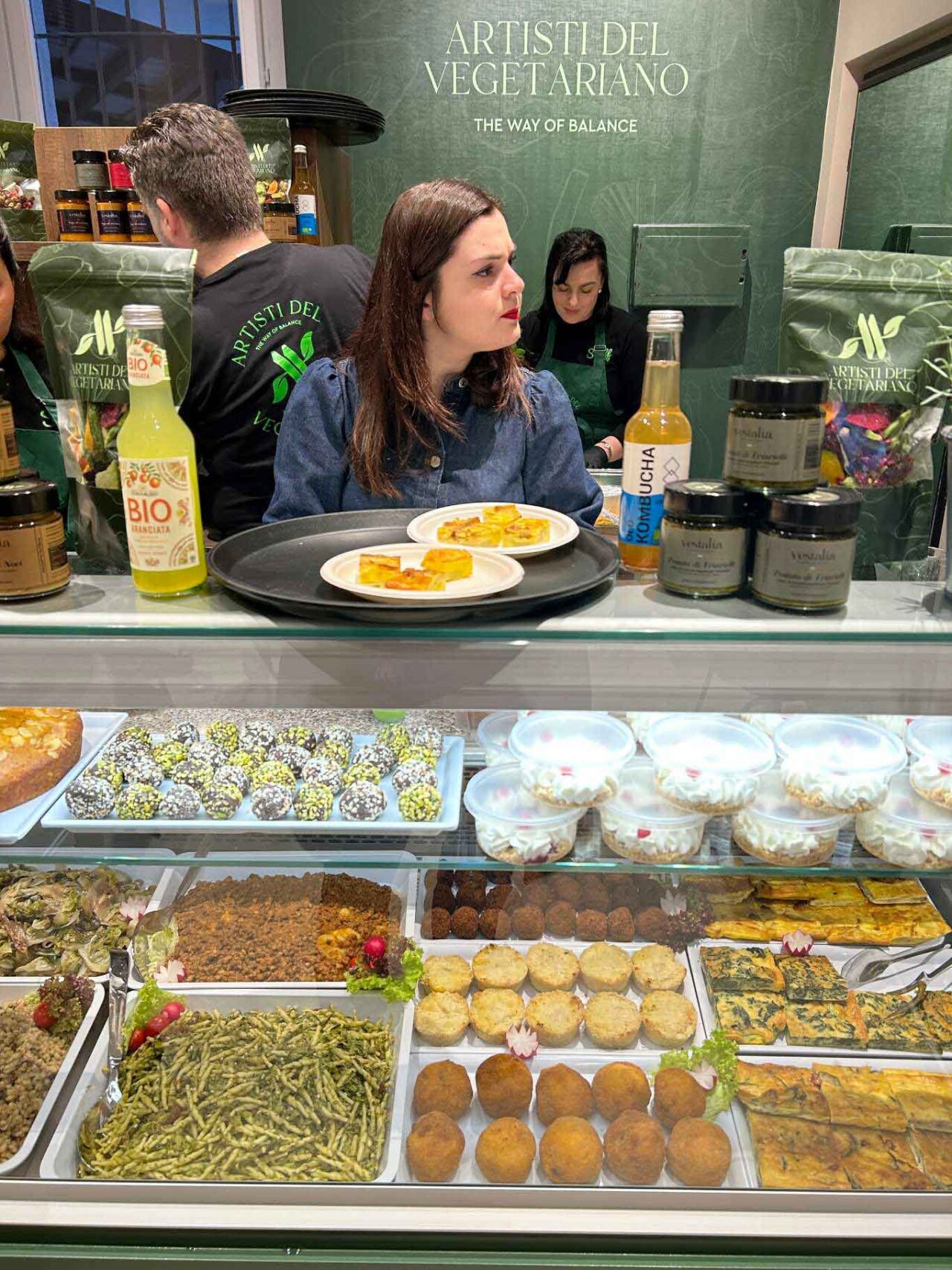 Artisti del Vegtariano a Milano bancone