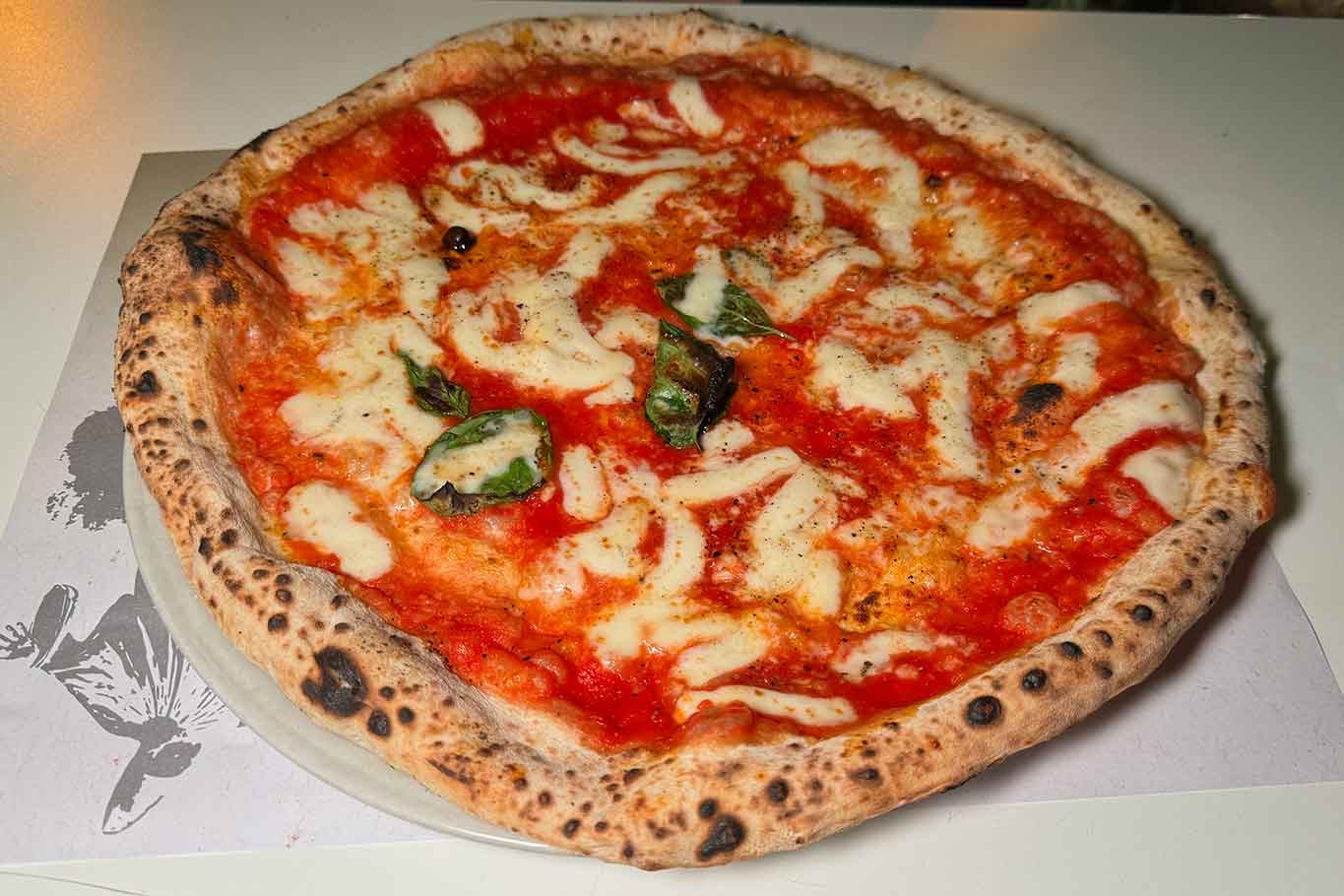 Da Michele a Palermo, com&#8217;è la pizzeria che porta Napoli in Sicilia