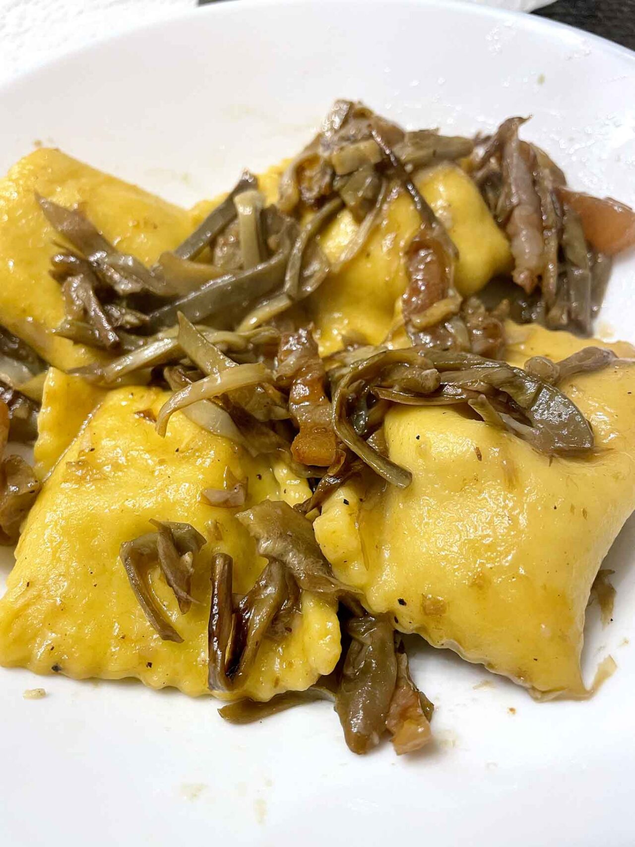 pasta fresca con i carciofi: ravioli