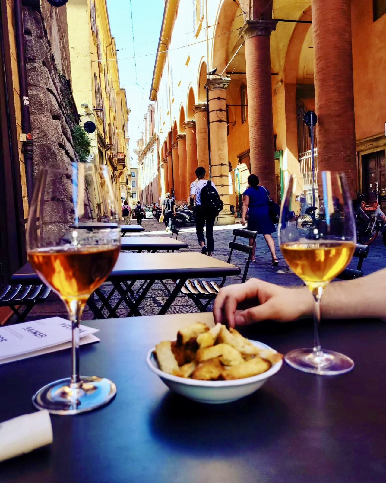 Wine Bar Bologna Enoteca storica Faccioli