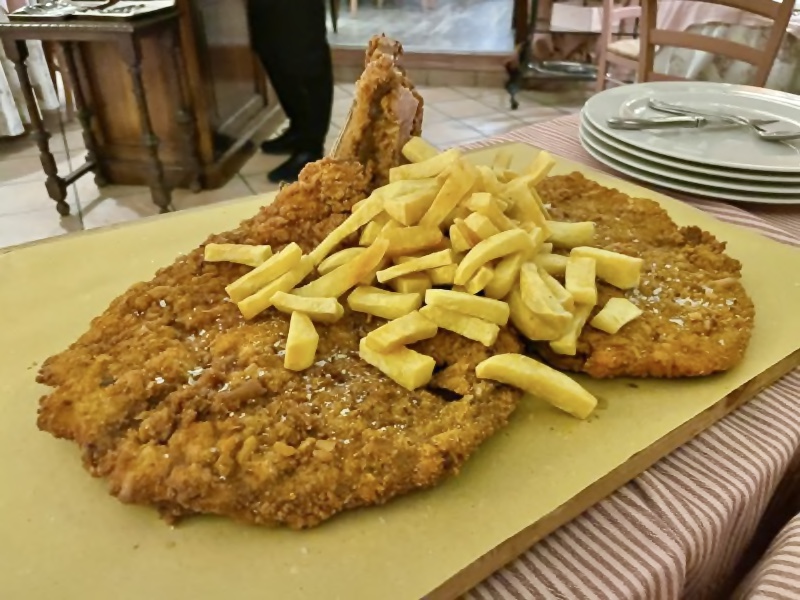 Vera storia della cotoletta che costa 82 euro in un’osteria di Milano