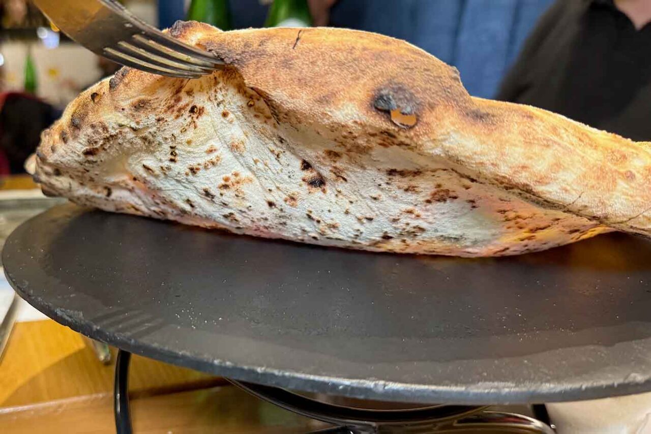 pizzeria Gli Esposito a Salerno pizza 'nduja cottura