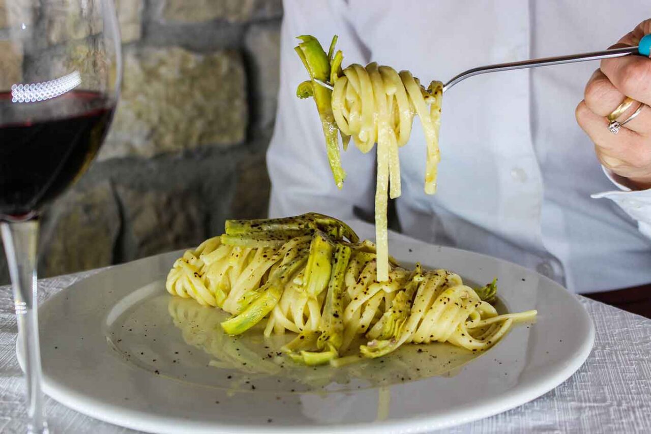 la pasta con i carciofi di Pertosa tra i migliori piatti del Cilento