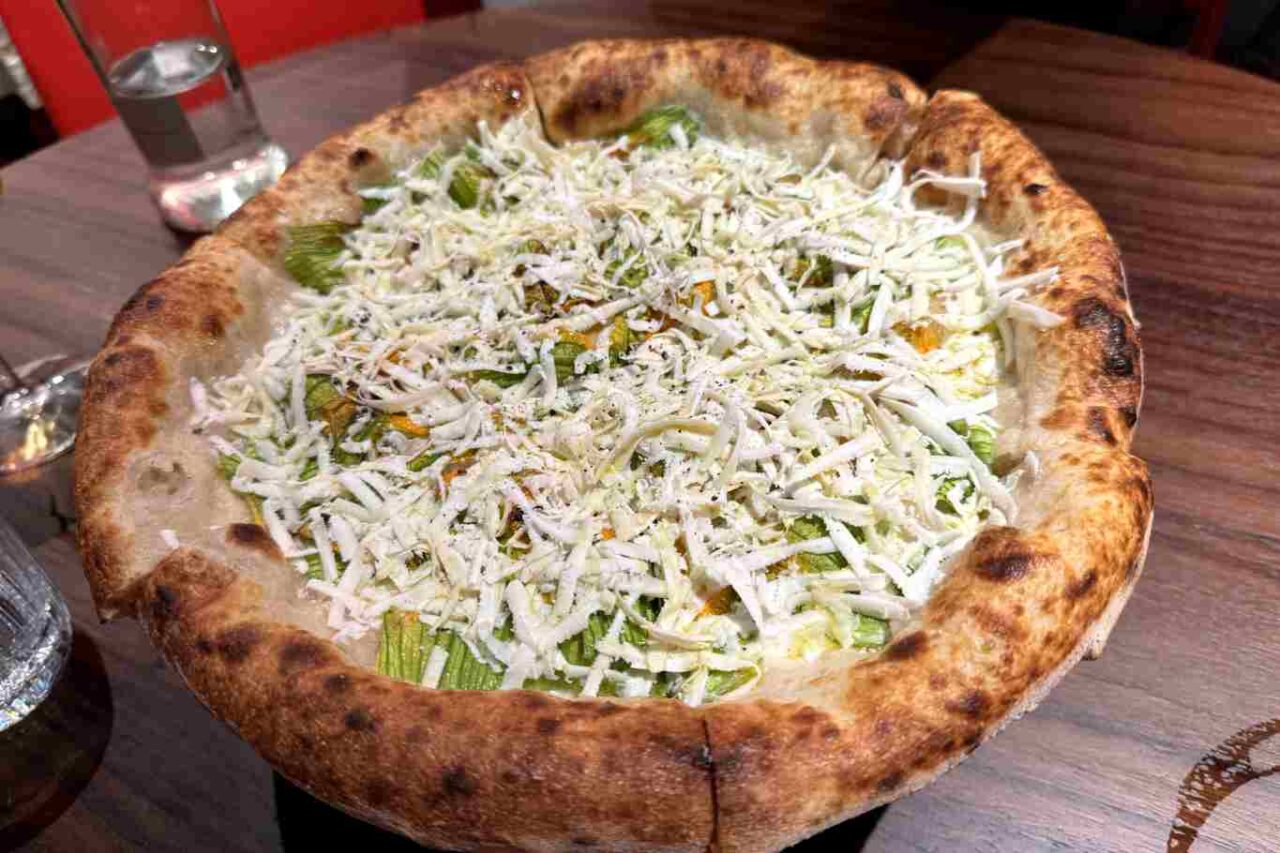 varrone pizza bianca  fiori di zucca