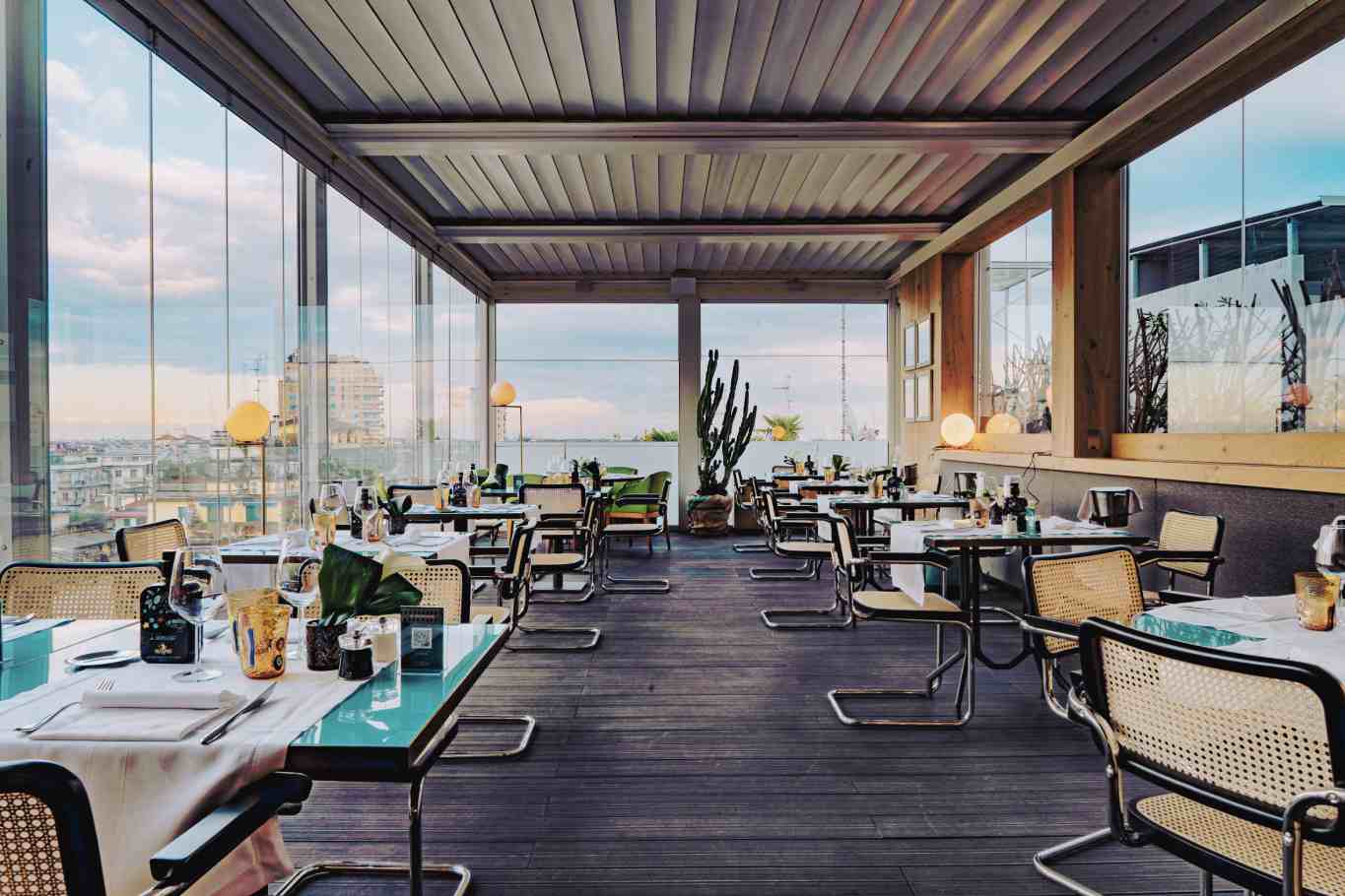 A&#8217;Riccione Terrazza12, ristorante di pesce con vista su Milano