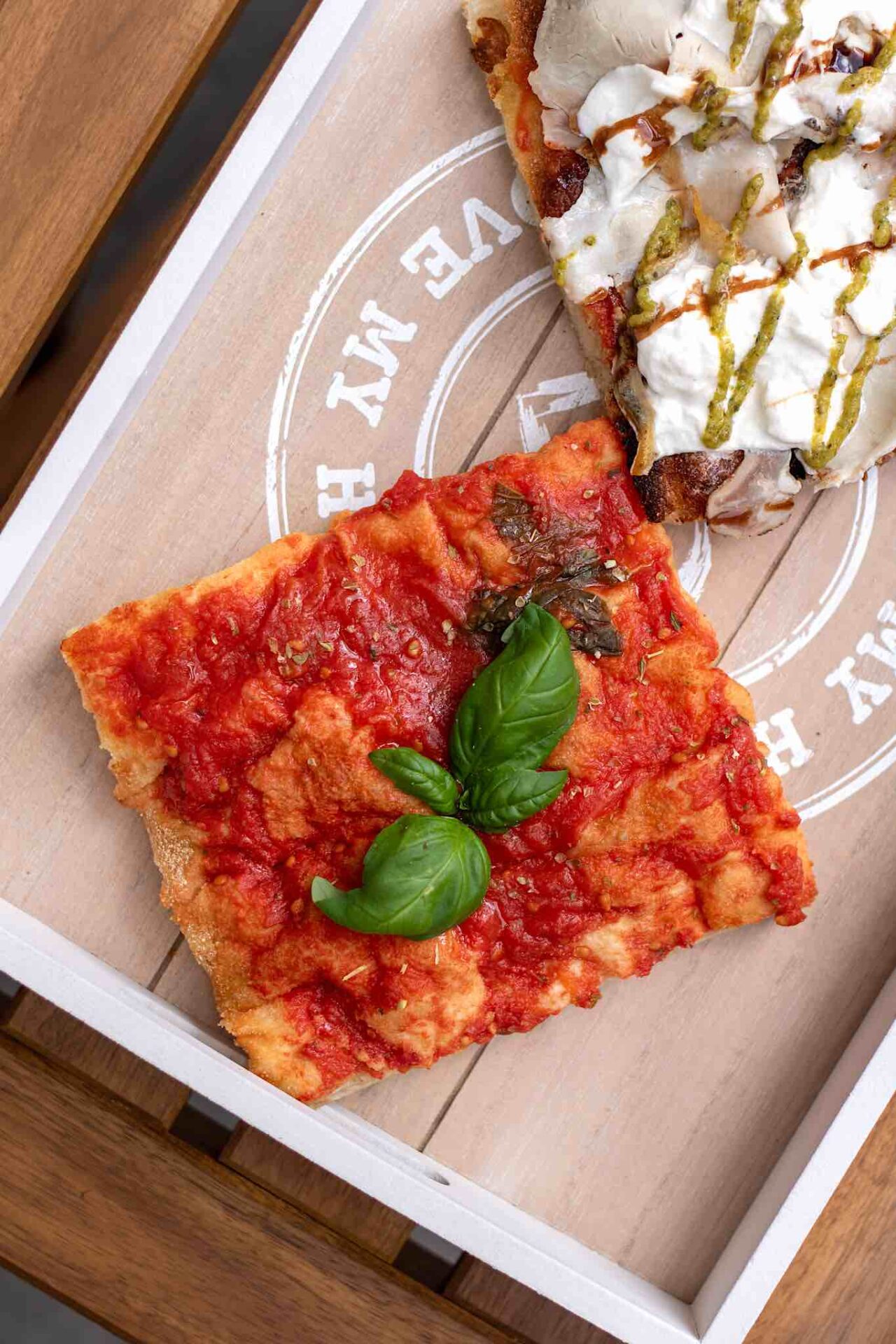 trancio di pizza da Bricks to Go a Torino 