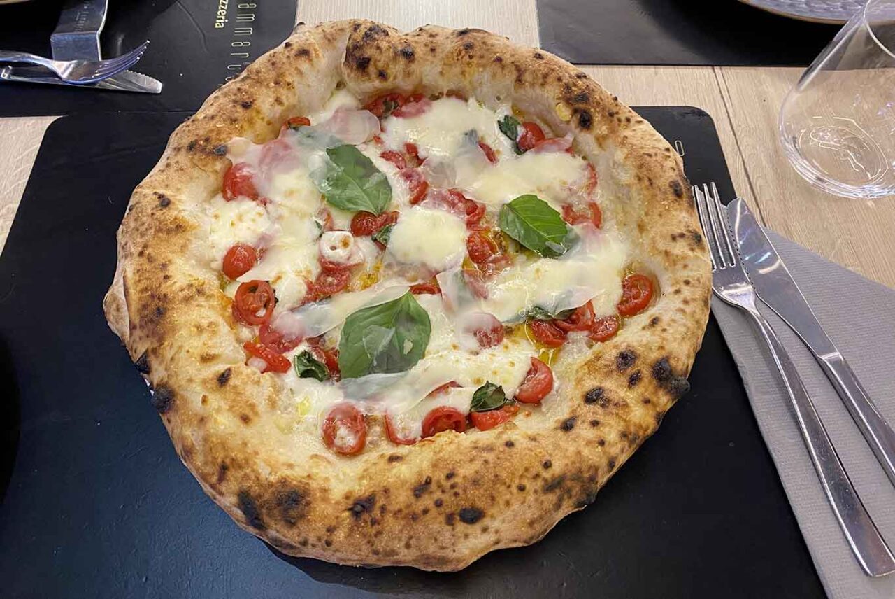 la pizza filetto di pomodoro di Carlo Sammarco finalista del Campionato della Pizza 2024 in Campania