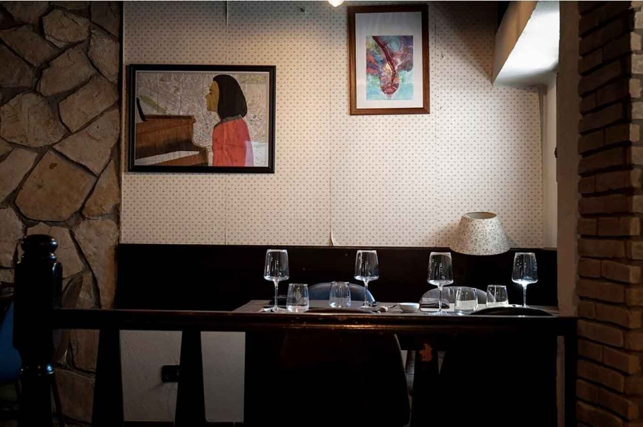 la sala della trattoria La Bottega dell'Artista a Castelforte vicino Latina 