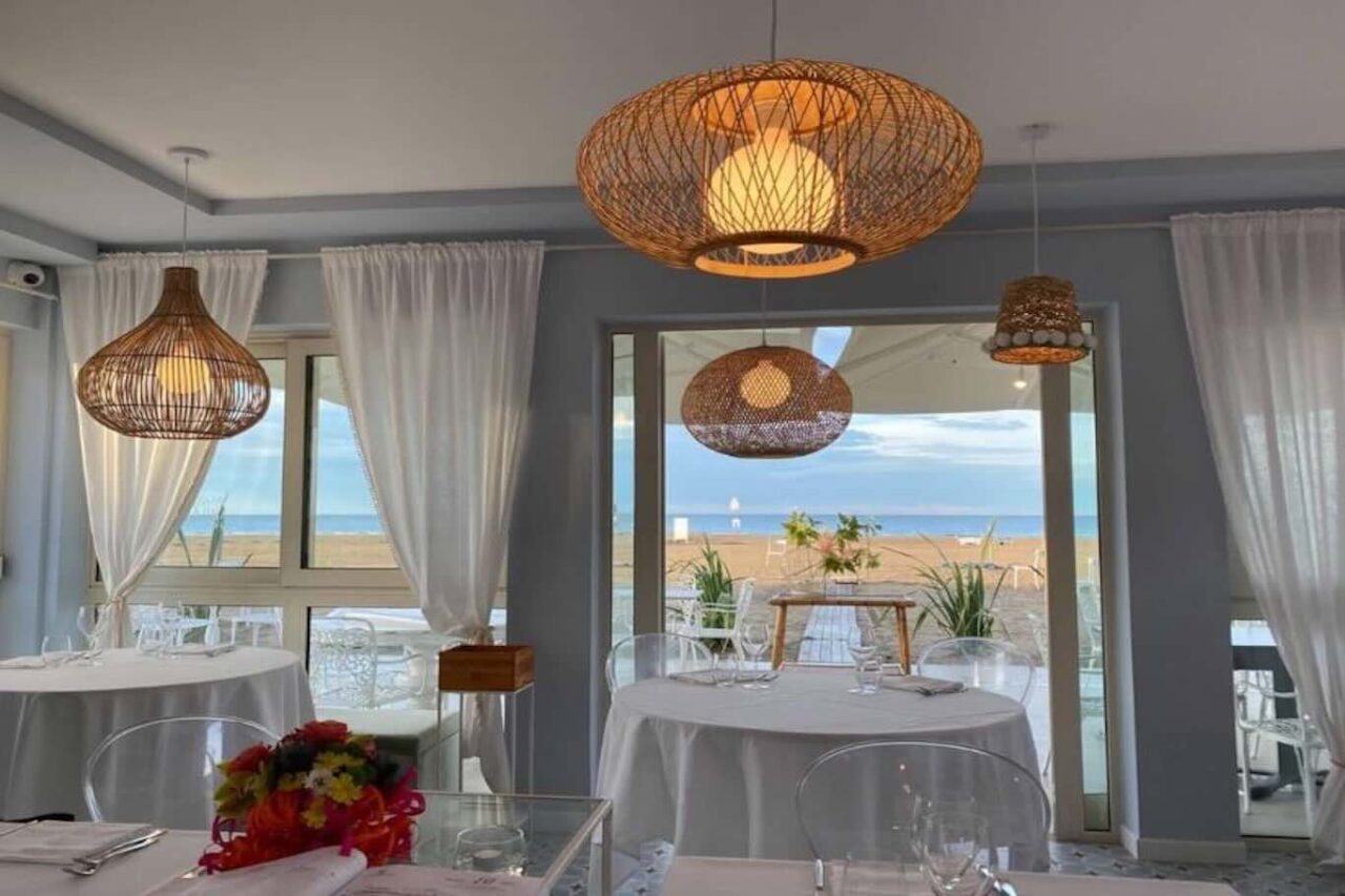 sala interna ristorante sol y mar 