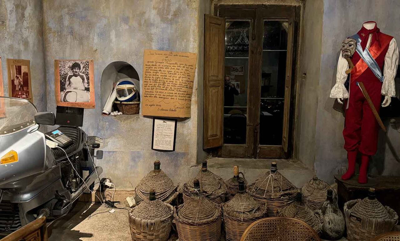 la sala di ingresso del ristorante Genuini Cilento a San Mauro Cilento 