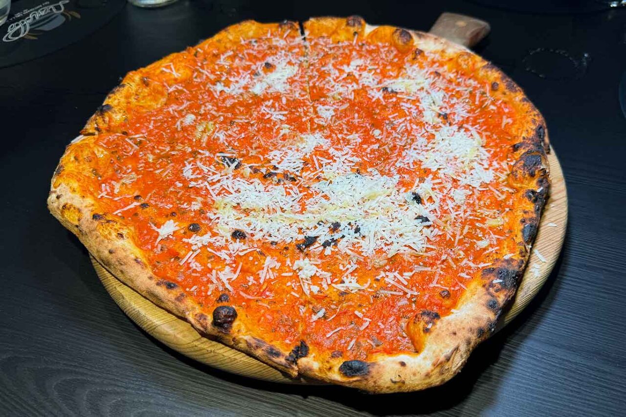 la pizza cosacca a ruota di carro di Salvatore Lioniello alla finale del Campionato della Pizza 2024 in Campania