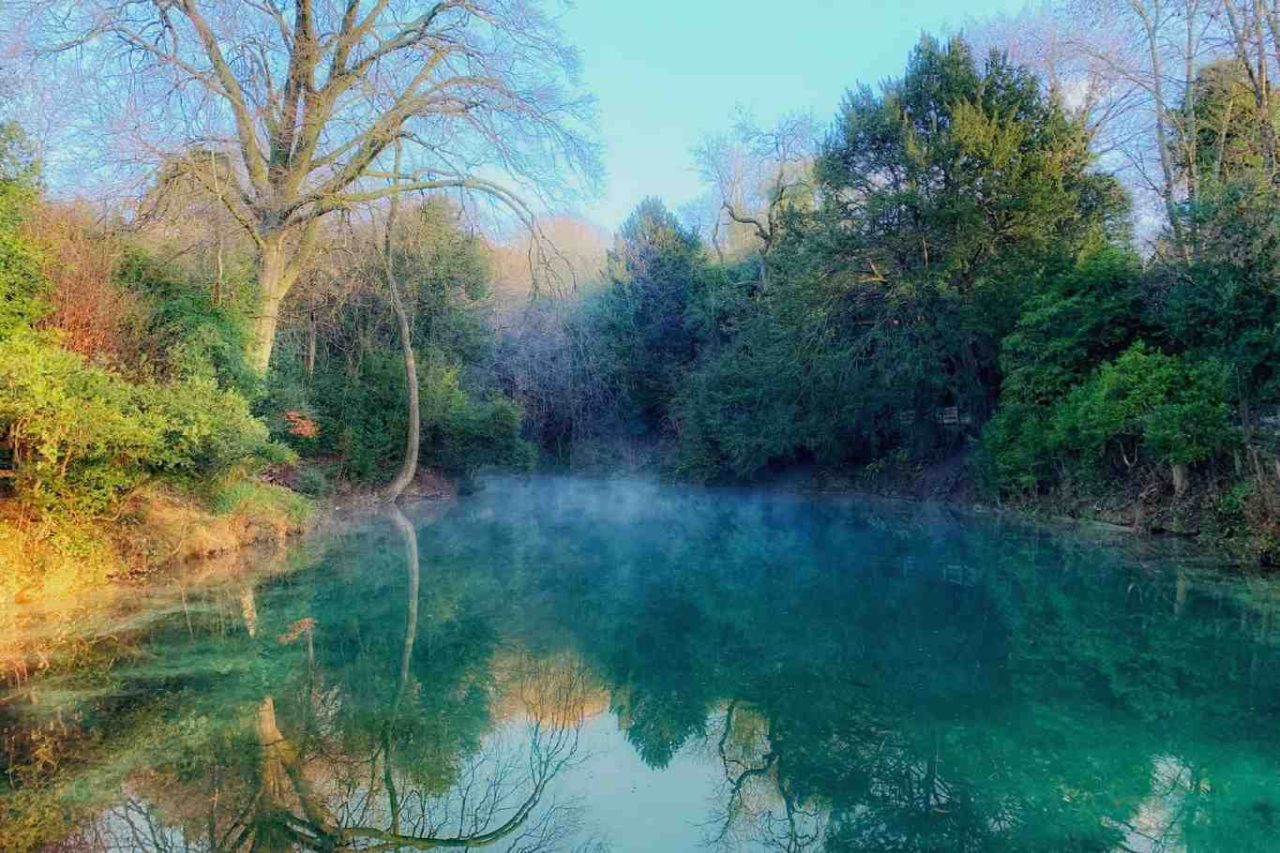 silent pool lago surrey