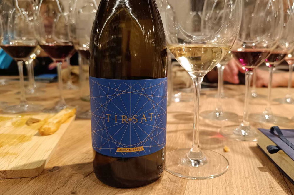 Tirsat Gurra di Mare vino bianco dei Domini Castellare di Castellina