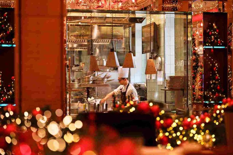 Natale 2024 al ristorante, menu e prezzi dove fare pranzo e cenone