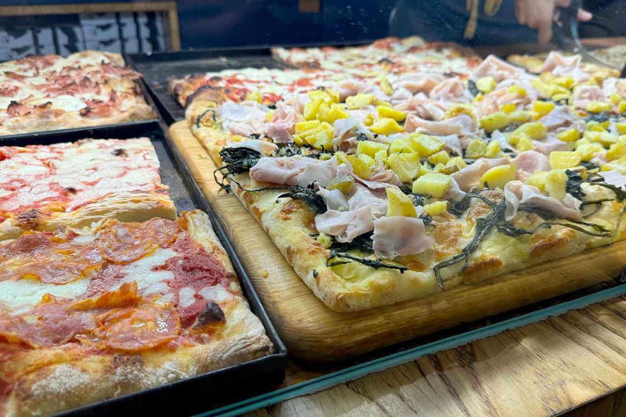 la pizza al trancio di Mulino Urbano a Salerno