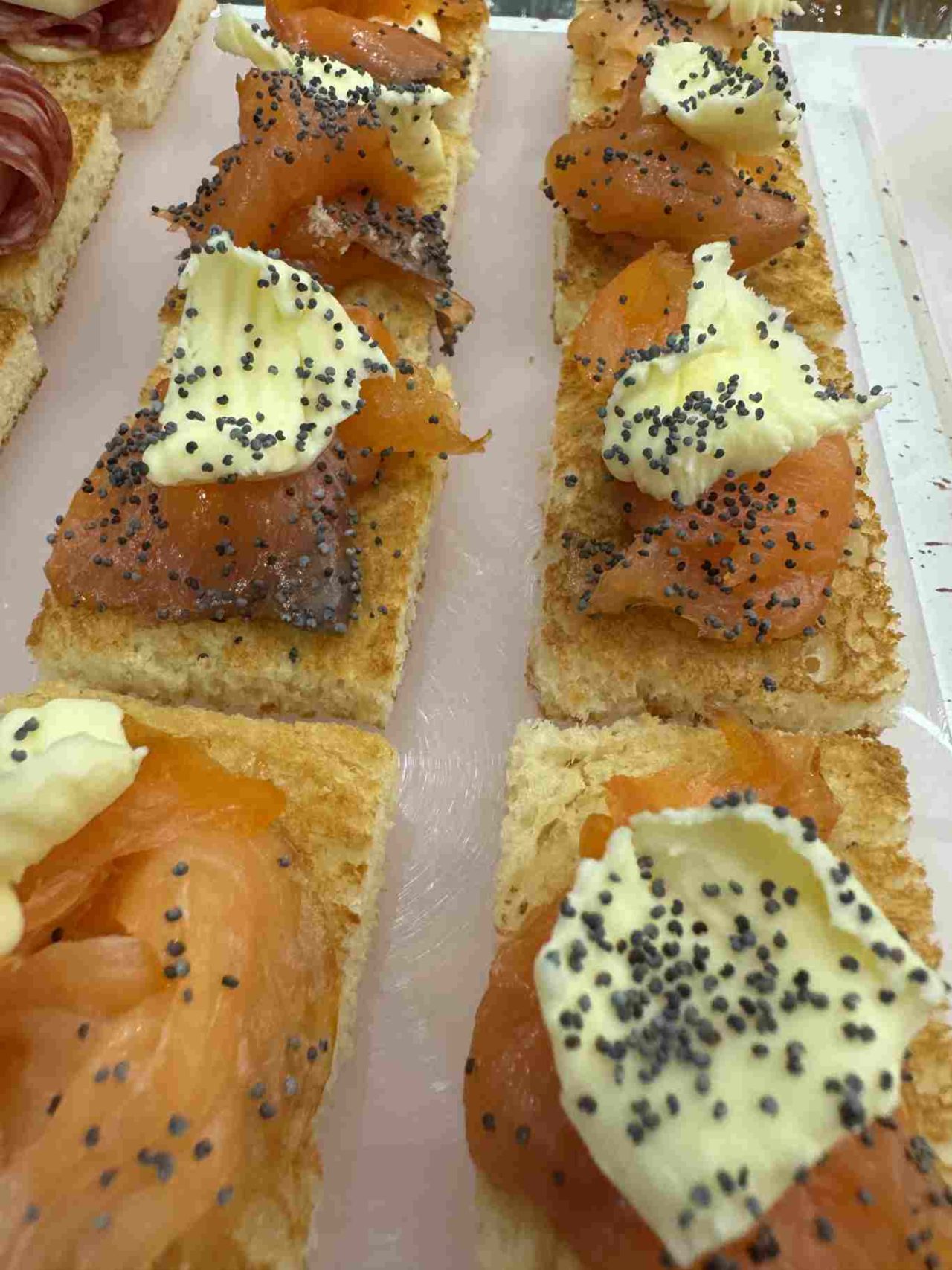 pac pasticceria alessandro comaschi monza canape salmone