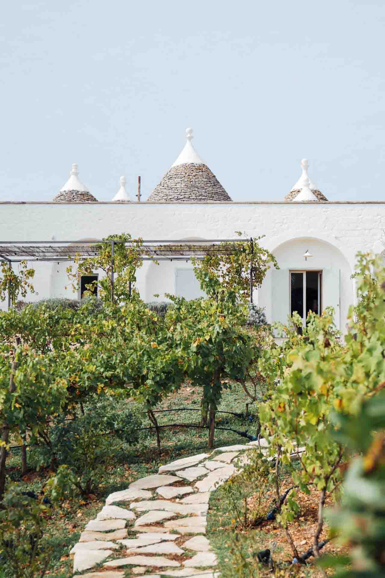 La nuova sede della Trattoria Bros in un trullo a Martina Franca 