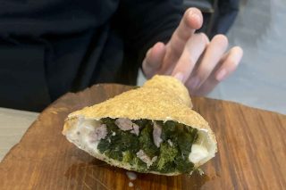 Dove mangiare la pizza fritta napoletana a Roma: La Masardona