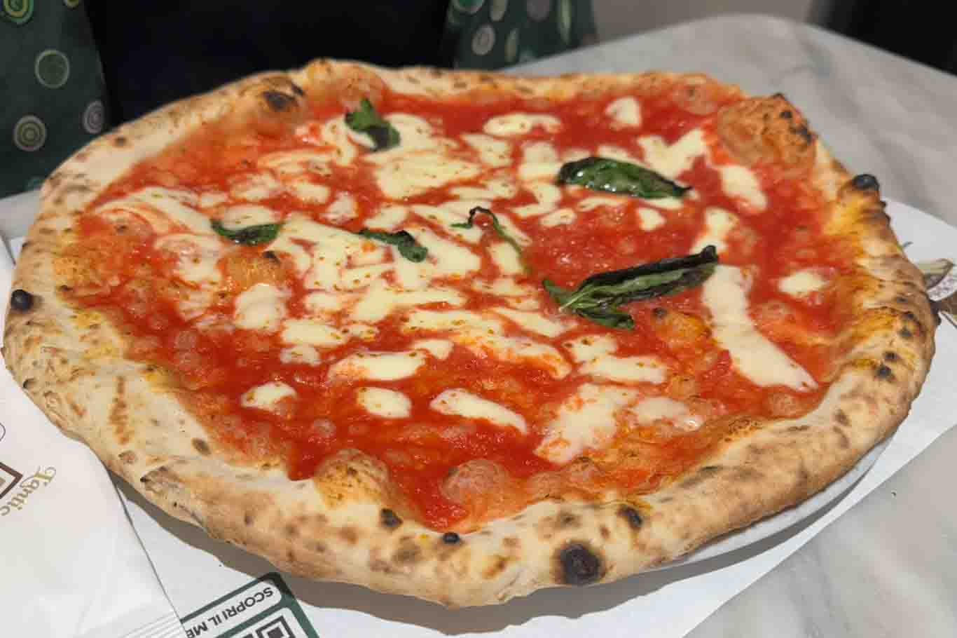 Antica Pizzeria da Michele, non avrai altra pizza XXXL a Salerno