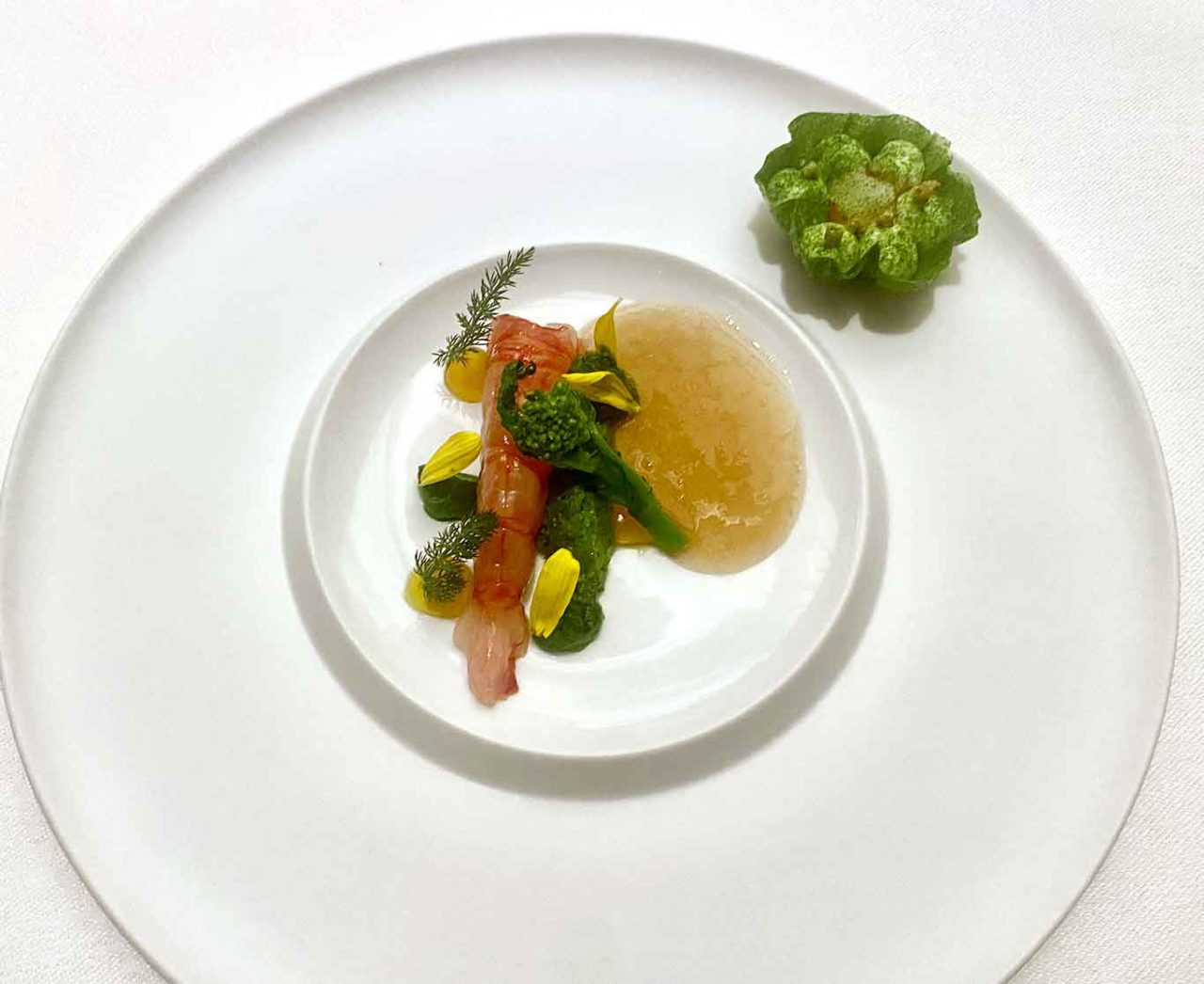 gambero e broccolo al ristorante 3 stelle Michelin La Pergola di Roma con Heinz Beck