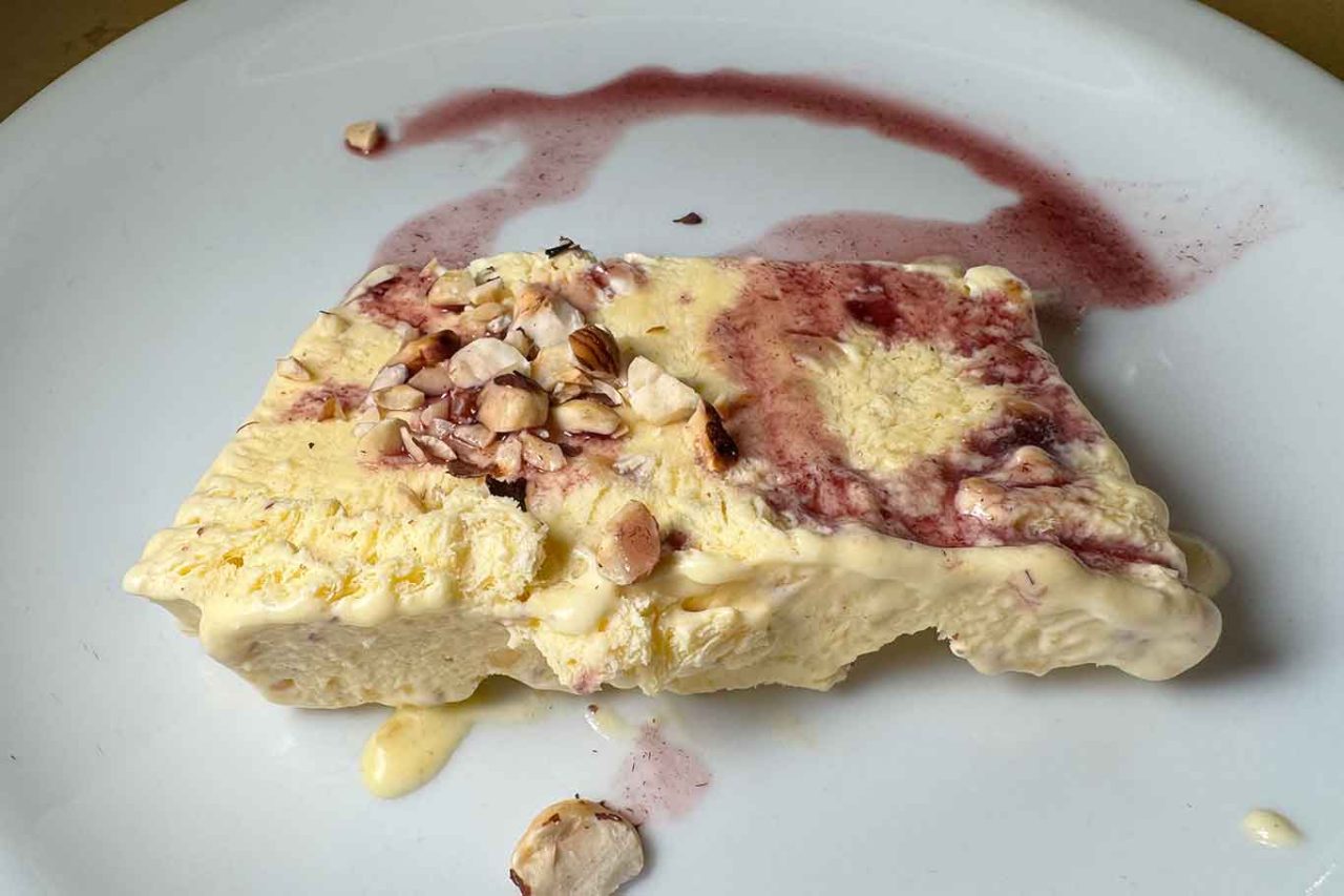 il semifreddo alla pizzeria Gatta Mangiona a Roma