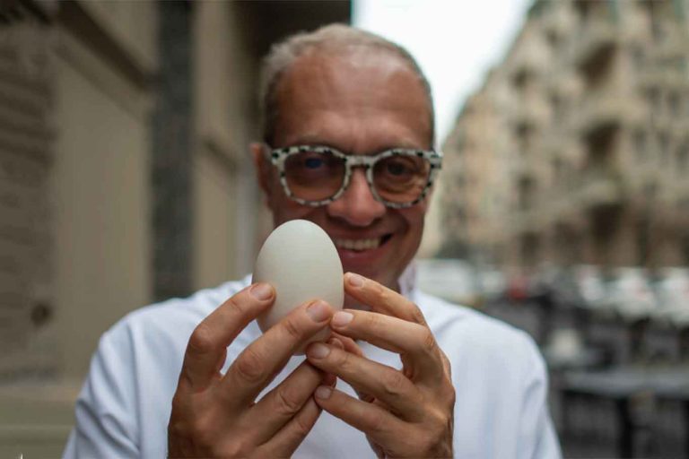 Nicola Batavia chiude il Birichin a Torino e porta The Egg a Milano