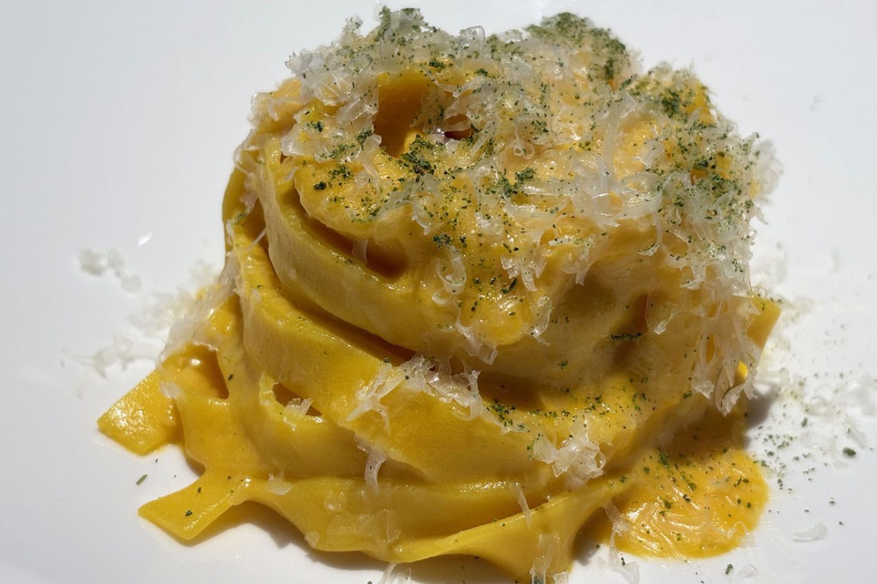 Raw restaurant Milano tagliatelle