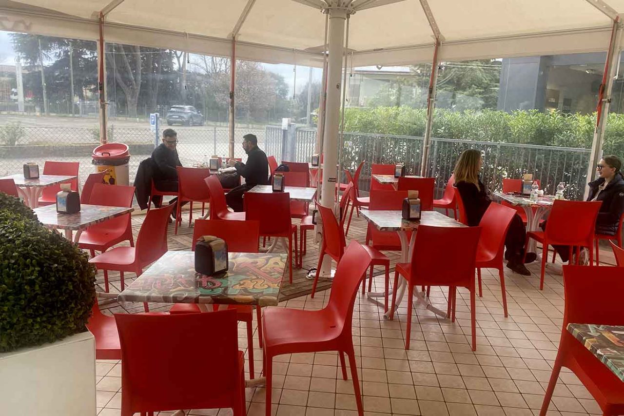 la sala della piadineria Il Posticino a Cesena 