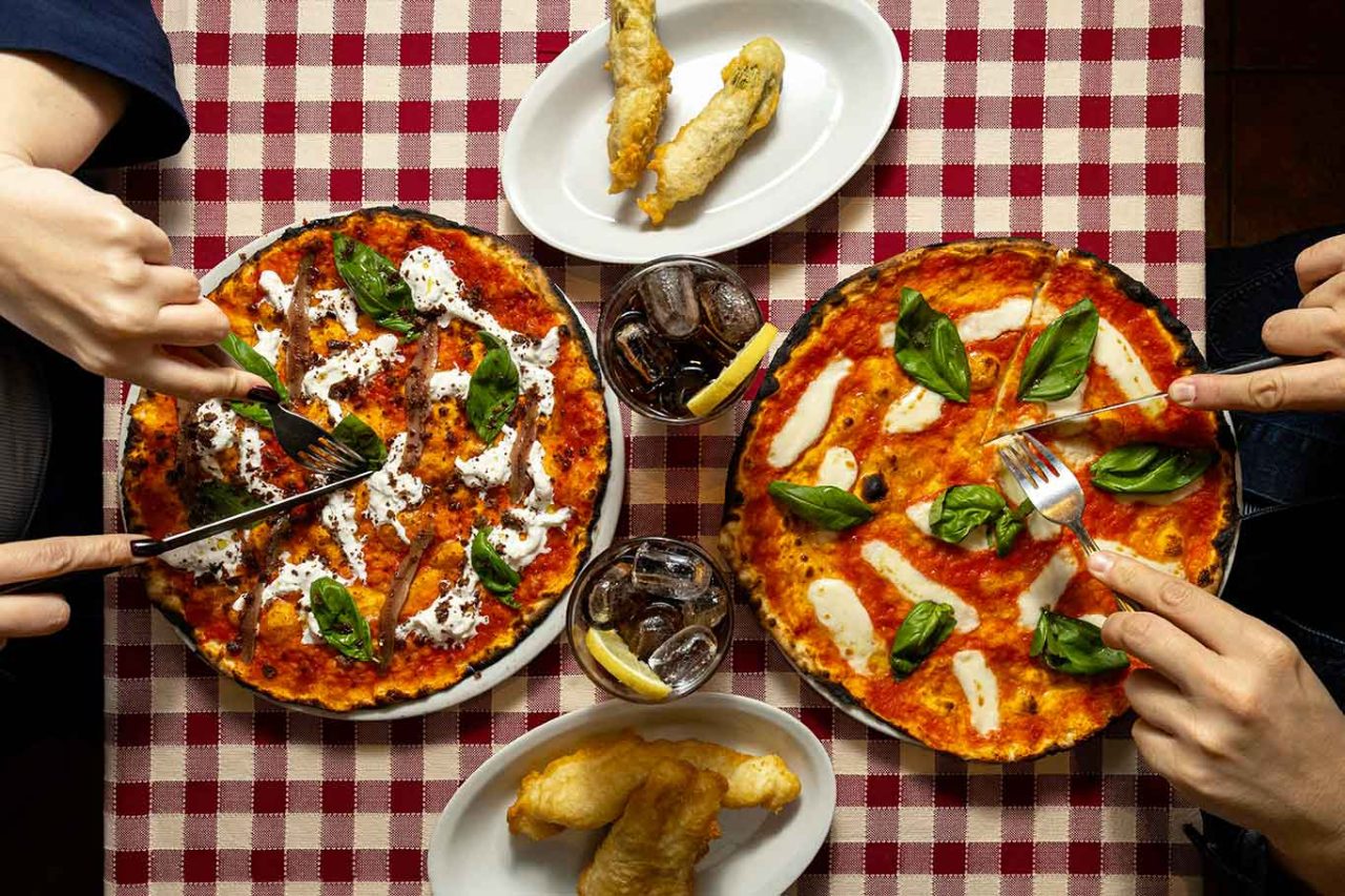 la pizza scrocchiarella del ristorante pizzeria Romeo a Testaccio Roma 